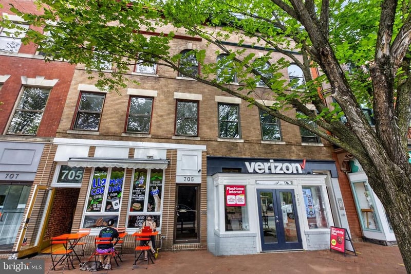 705 8th St SE #200, Washington, DC 20003