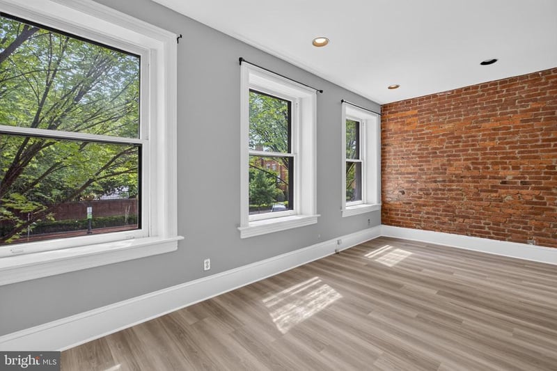 705 8th St SE #200, Washington, DC 20003