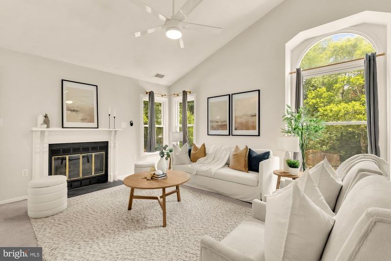 3153 Anchorway Ct, Falls Church, VA 22042