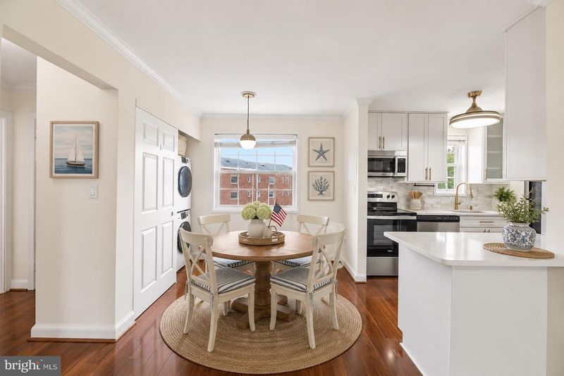 1722 W Abingdon Dr #301, Alexandria, VA 22314