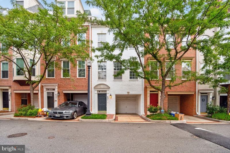 821 Capitol Square Pl SW, Washington, DC 20024