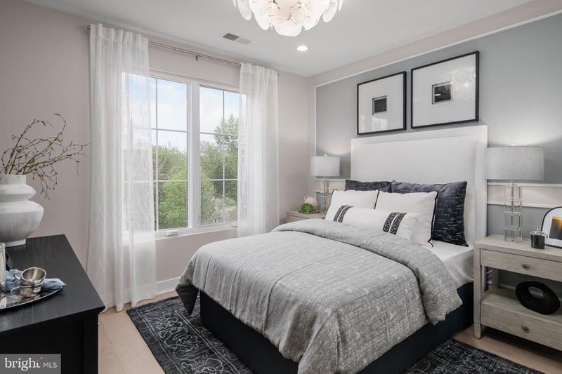3500 Manor Rd, Chevy Chase, MD 20815