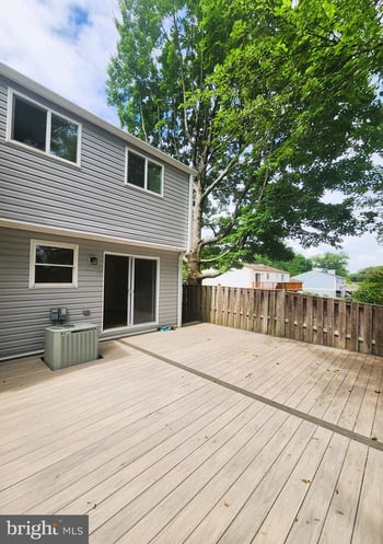 13527 Duhart Rd, Germantown, MD 20874
