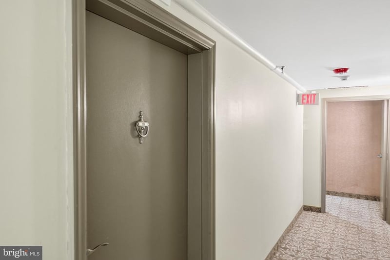 6300 Stevenson Ave #220, Alexandria, VA 22304