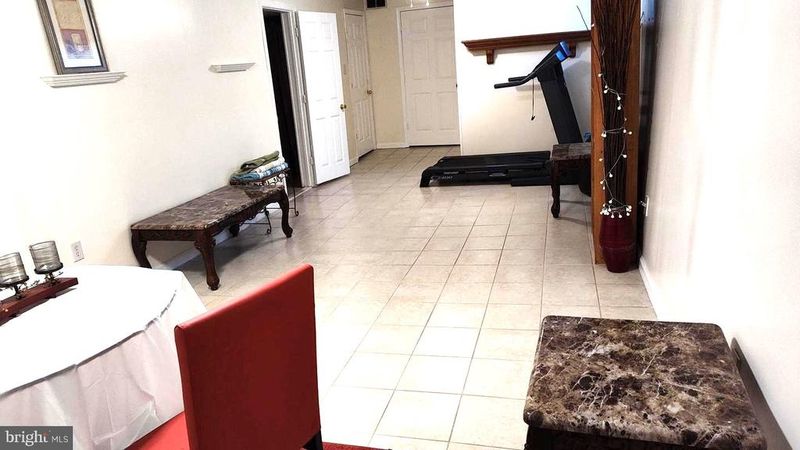 5811 89th Ave #BASEMENT, Hyattsville, MD 20784