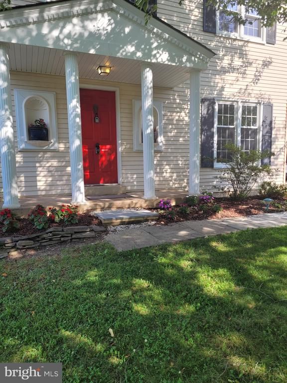10142 Marshall Pond Rd, Burke, VA 22015