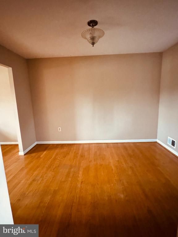 5204 Larwin Ct, Temple Hills, MD 20748