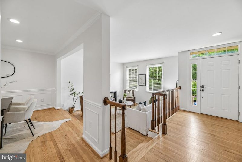 5722 Brewer House Cir, Rockville, MD 20852