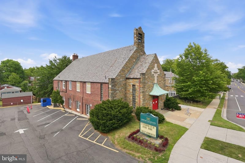 935 23rd St S, Arlington, VA 22202
