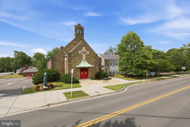 935 23rd St S, Arlington, VA 22202
