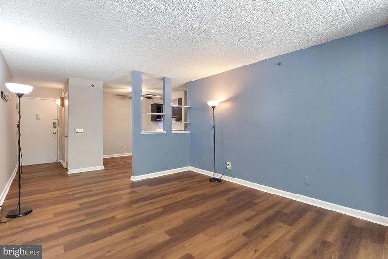 5911 Edsall Rd #201, Alexandria, VA 22304