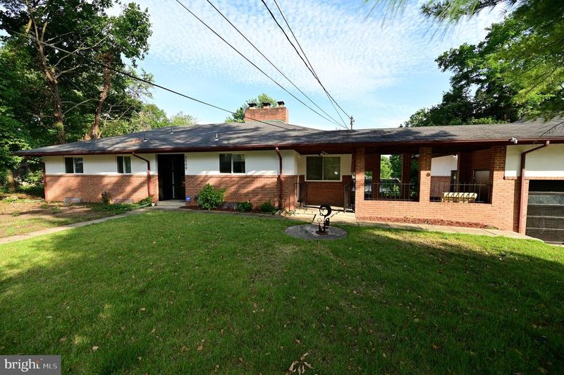 2509 Eliot Pl, Temple Hills, MD 20748