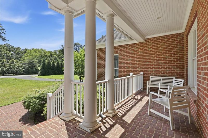 5248 Clifton St, Alexandria, VA 22312