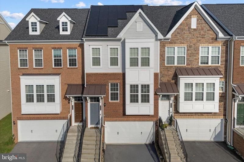 7713 Cresap Ln, Hanover, MD 21076