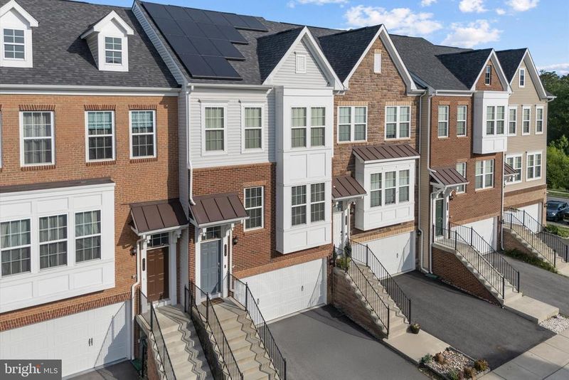 7713 Cresap Ln, Hanover, MD 21076