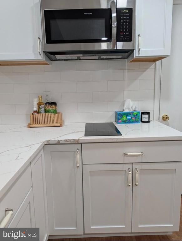 21214 Millwood Sq, Sterling, VA 20165