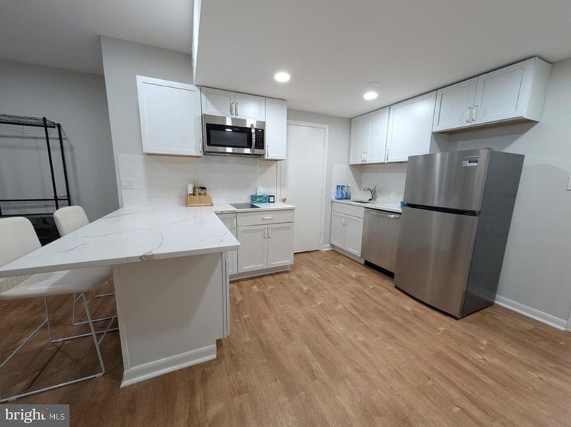21214 Millwood Sq, Sterling, VA 20165