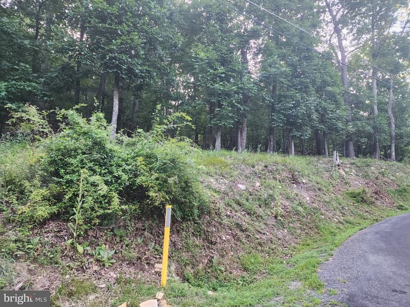 1881 Ridge Rd, Haymarket, VA 20169
