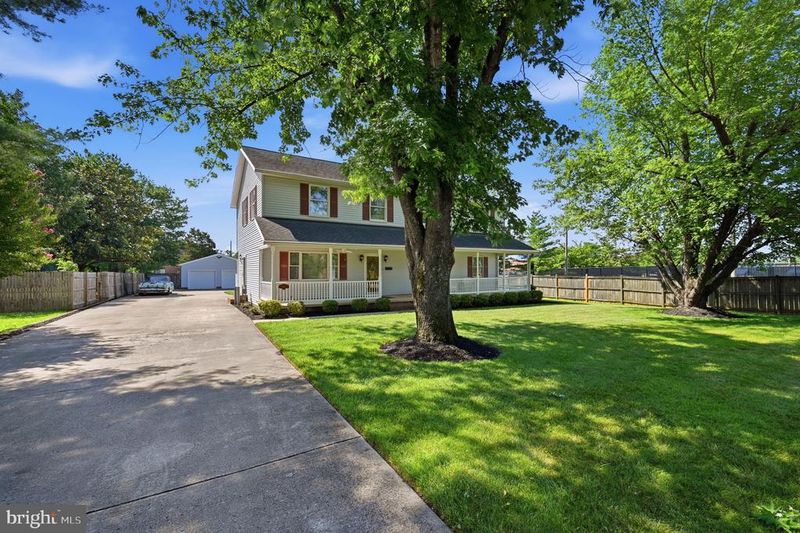 8905 Tudor Ln, Manassas, VA 20110