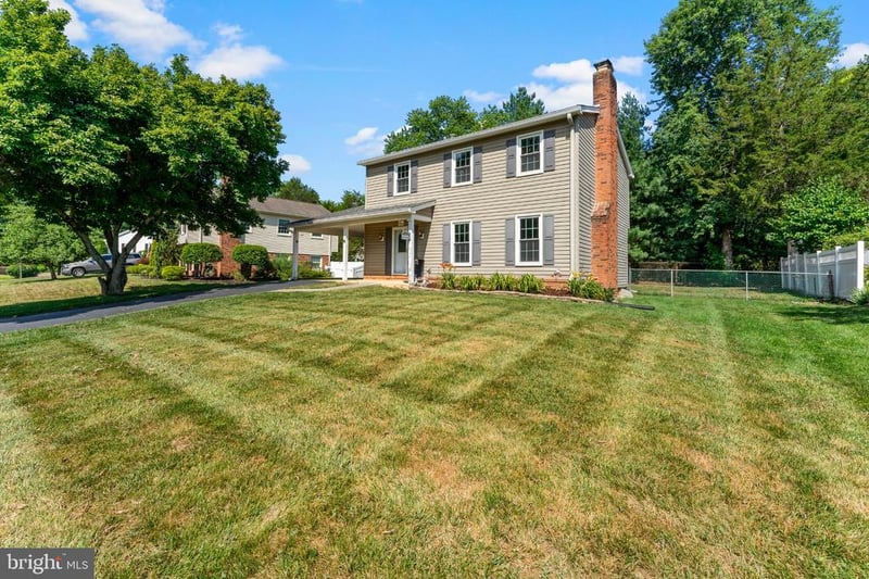 7826 Welch Ct, Alexandria, VA 22315