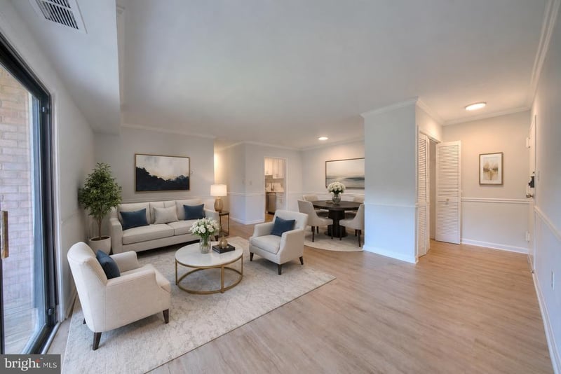 10725 West Dr #303, Fairfax, VA 22030