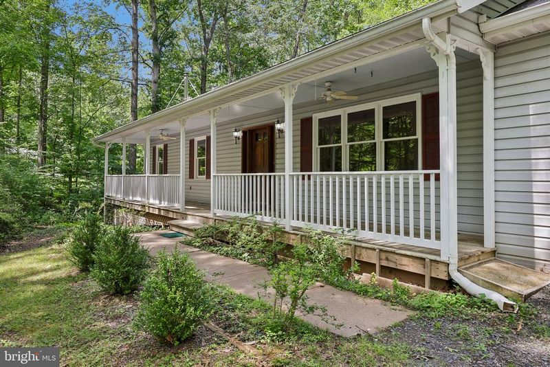13437 Bristow Rd, Nokesville, VA 20181