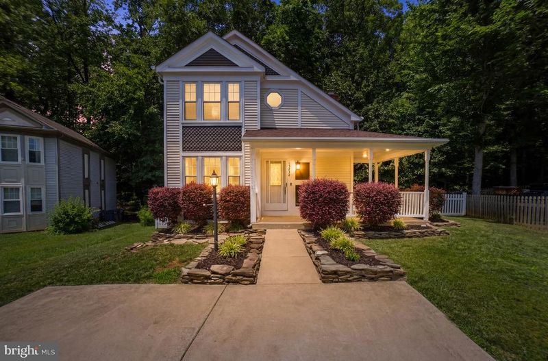 15232 Larkspur Ln, Dumfries, VA 22025