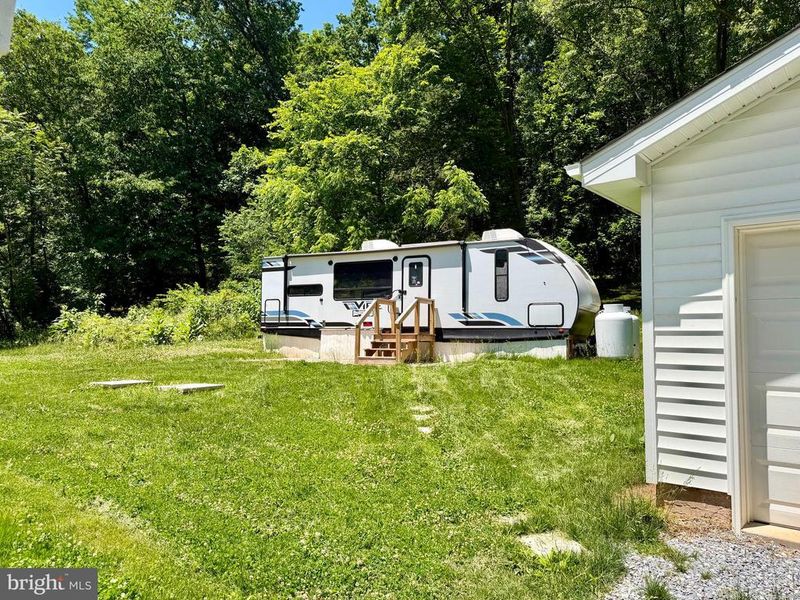10121 Putman Rd, Frederick, MD 21702