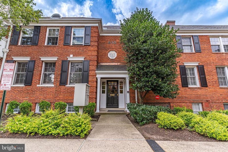 610 Bashford Ln #1313, Alexandria, VA 22314