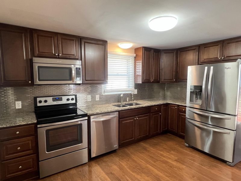 9 E D St E, Brunswick, MD 21716