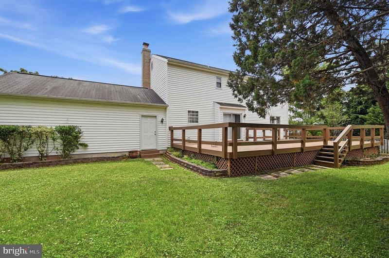 10609 Oxford Ct, Great Falls, VA 22066