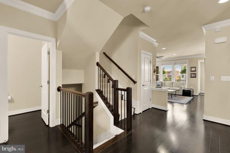 701 Annie Rose, Alexandria, VA 22301