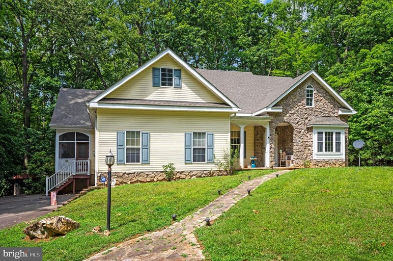 319 Richland Rd, Fredericksburg, VA 22406
