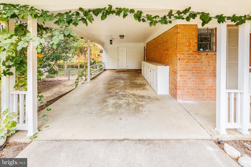 6800 Quebec Ct, Springfield, VA 22152
