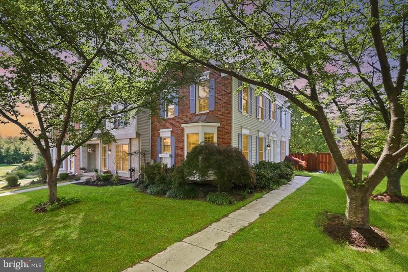 43471 Plantation Ter, Ashburn, VA 20147