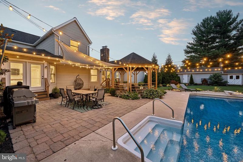 7190 Meadowbrooke Dr, Frederick, MD 21702