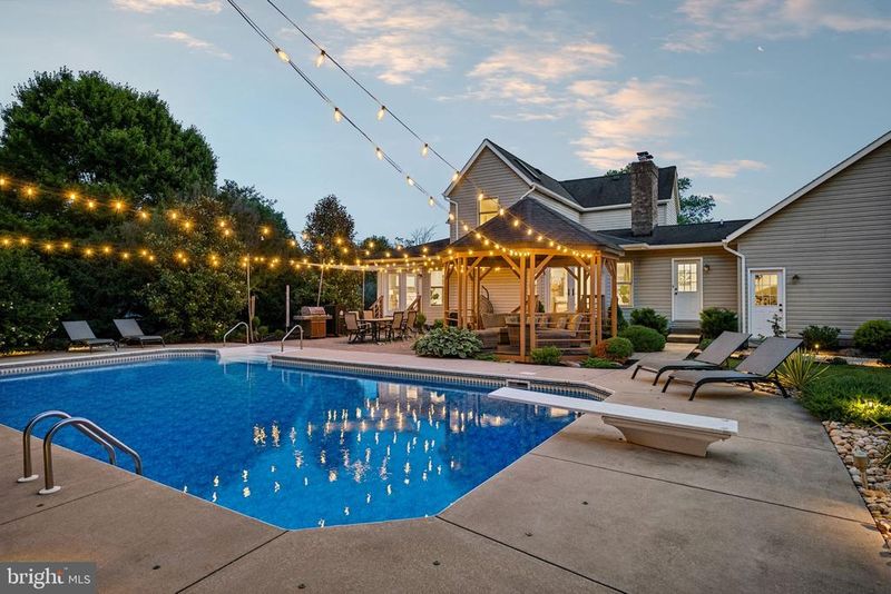 7190 Meadowbrooke Dr, Frederick, MD 21702
