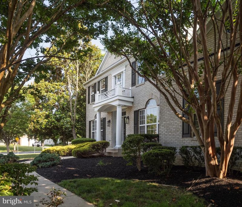 15423 Doveheart Ln, Bowie, MD 20721
