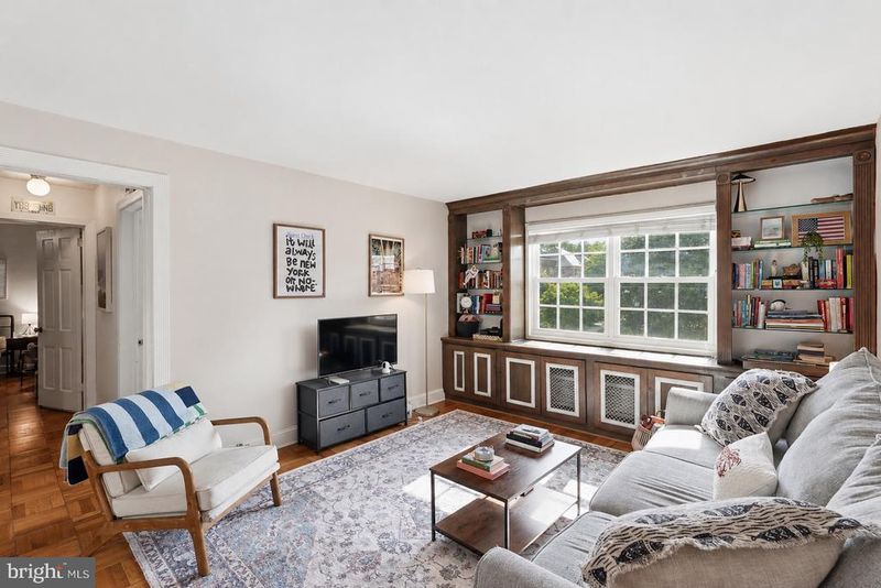 1708 W Abingdon Dr #202, Alexandria, VA 22314