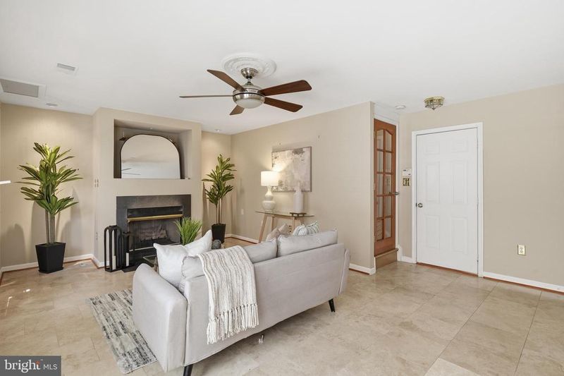 401 Stanton Pl, Alexandria, VA 22304