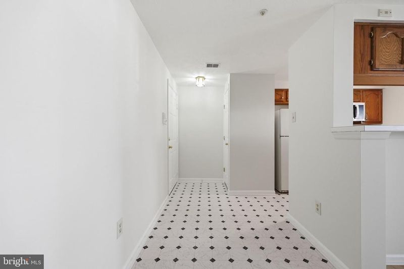 607 Himes Ave #103, Frederick, MD 21703