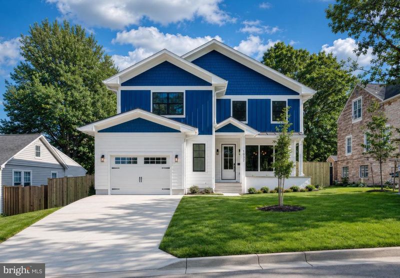 1032 20th St S, Arlington, VA 22202