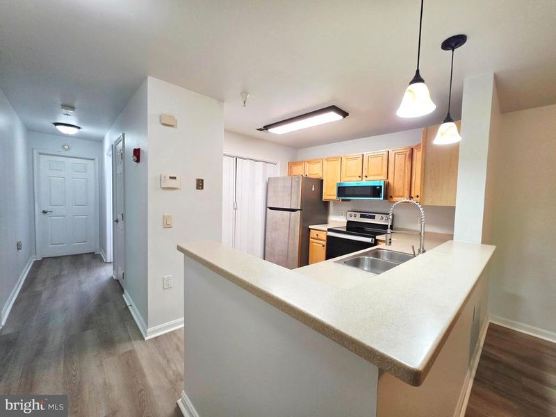 501 Garrison Woods Dr #203, Stafford, VA 22556