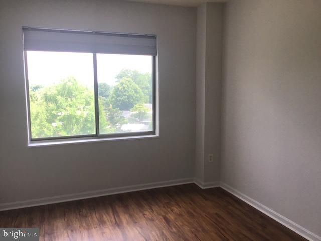 3005 S Leisure World Blvd #523, Silver Spring, MD 20906