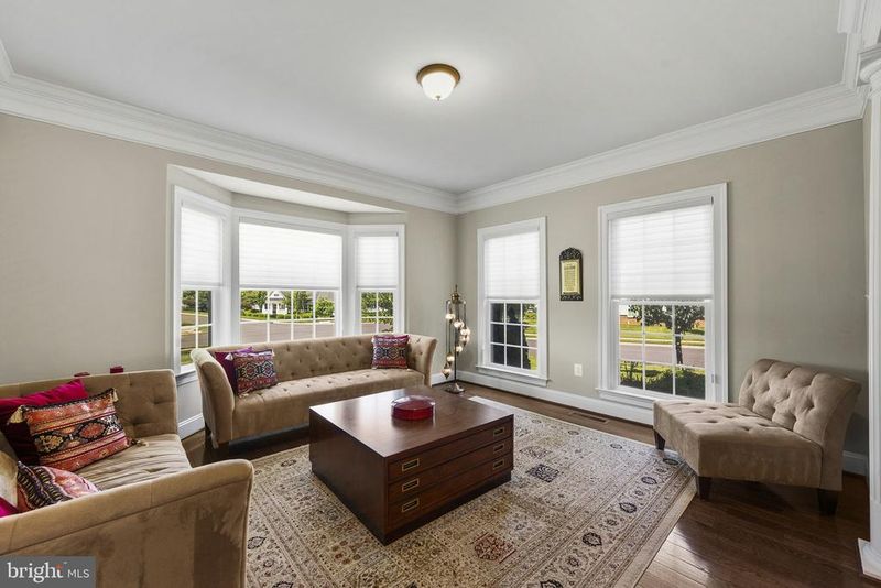 26727 Fair Hope Way, Chantilly, VA 20152