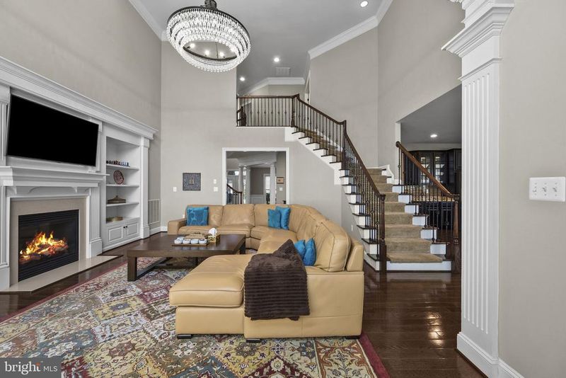 26727 Fair Hope Way, Chantilly, VA 20152