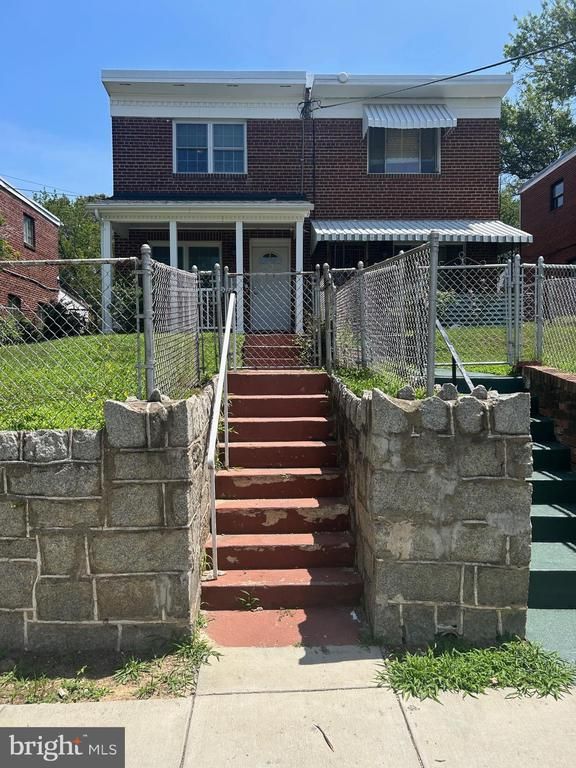 36 58th St SE, Washington, DC 20019