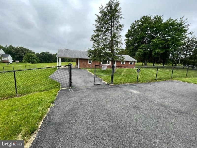 14606 Bristow Rd, Manassas, VA 20112