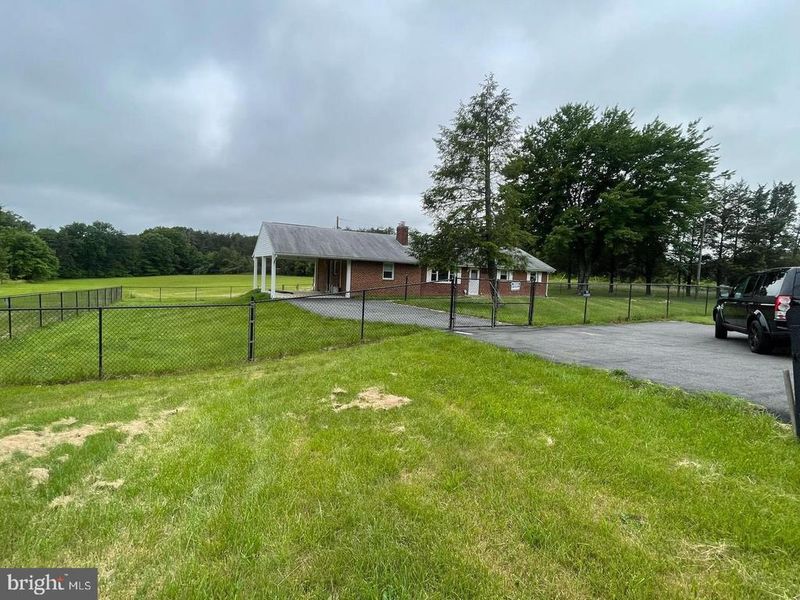 14606 Bristow Rd, Manassas, VA 20112