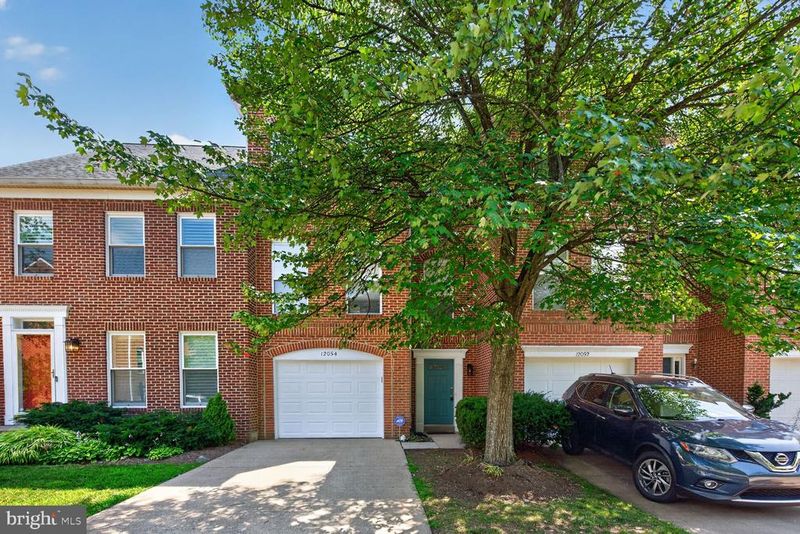 12054 Edgemere Cir, Reston, VA 20190